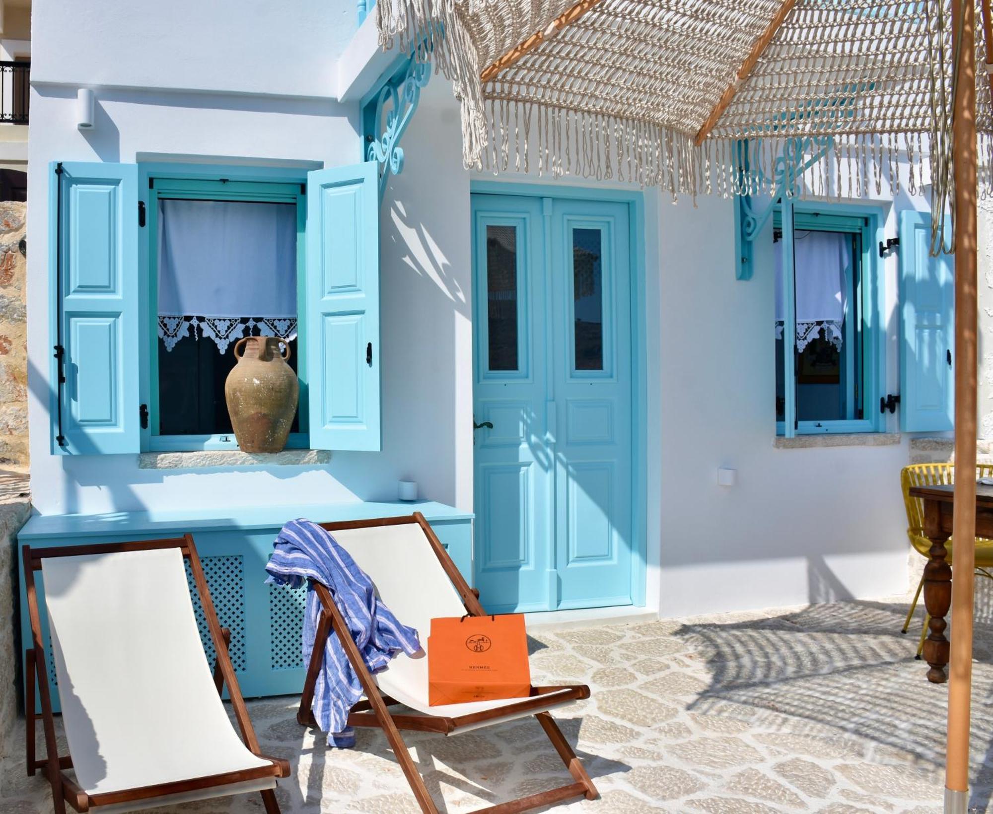 Salt Retreat - Seafront Villa Chalki Town Exterior foto