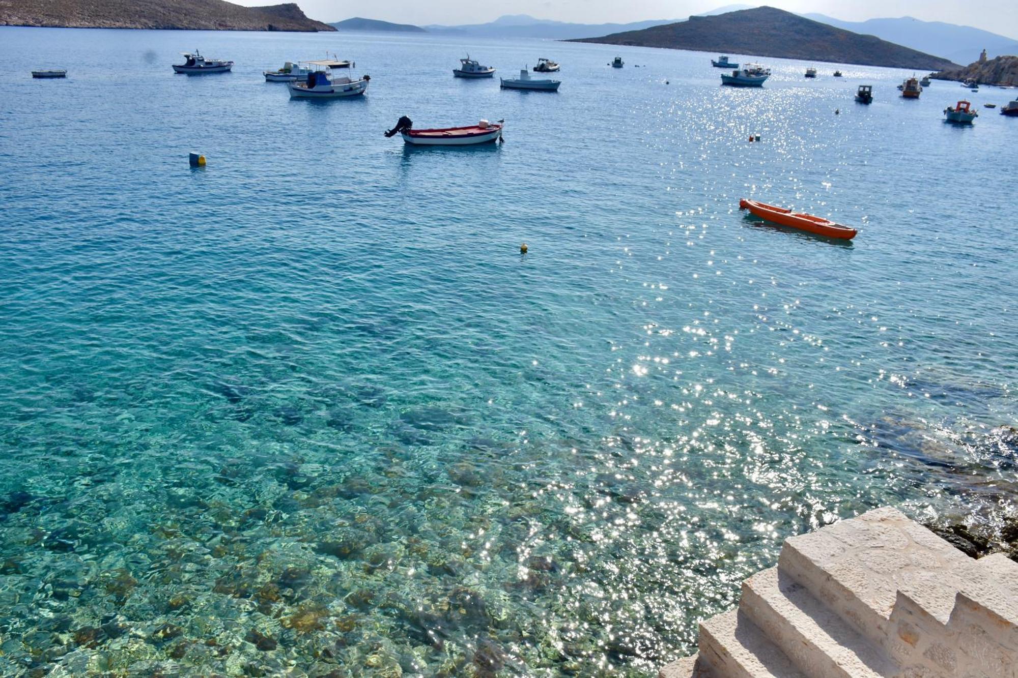 Salt Retreat - Seafront Villa Chalki Town Exterior foto